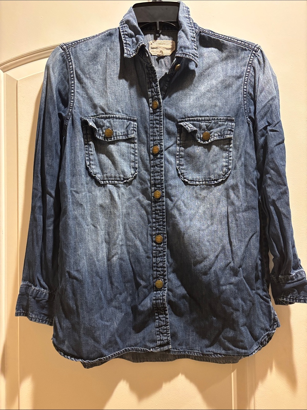 Current/Elliott size 1 Small denim button-up shirt with long sleeves
